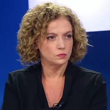 jornalista TahisFreitas.jpg